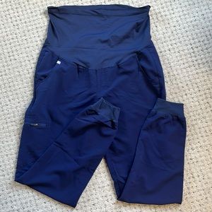 Figs maternity joggers